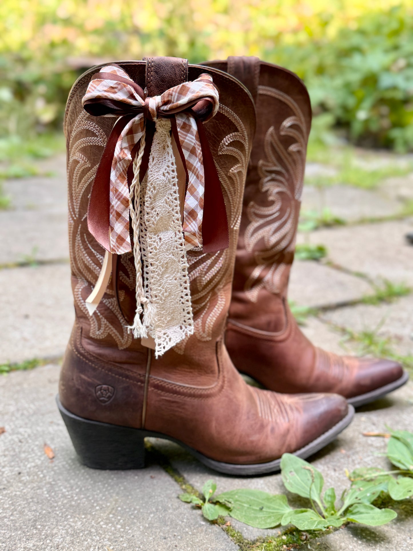 Vintage Boot Bow