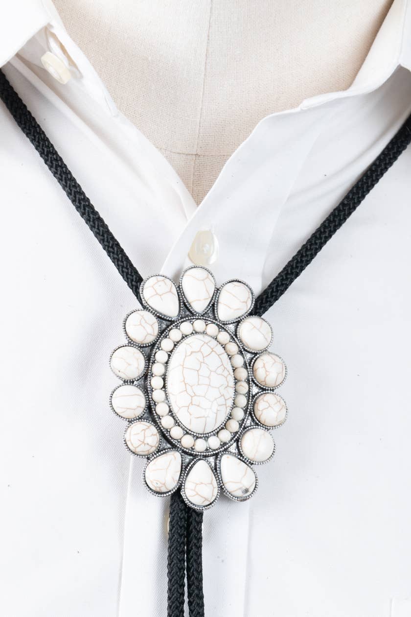 Bolo Tie vit