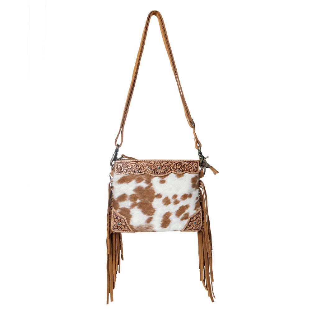 Bourbon Trail – Crossbodyväska i läder med fransar och koskinn