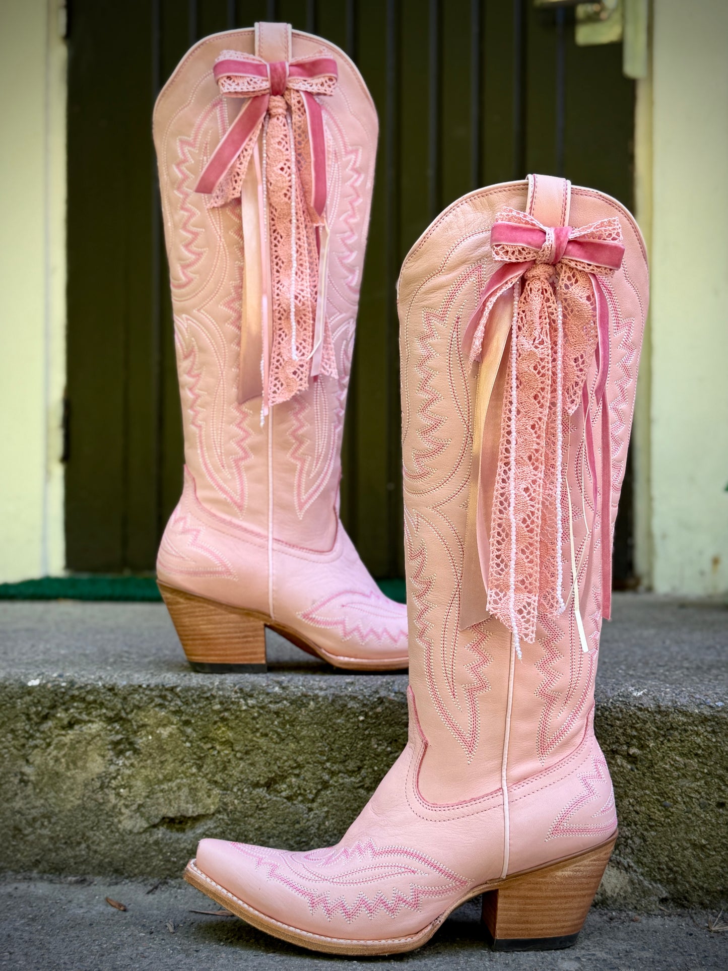 Rosa Boot Bows