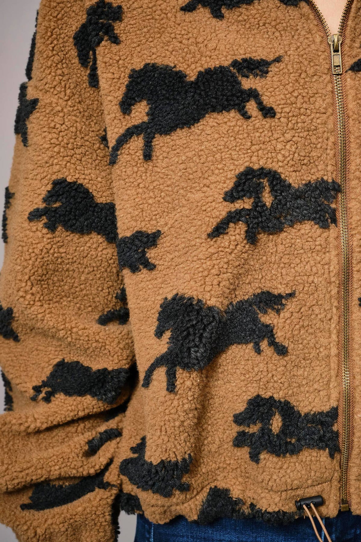 Wild Sherpa – Oversizejacka med hästmotiv