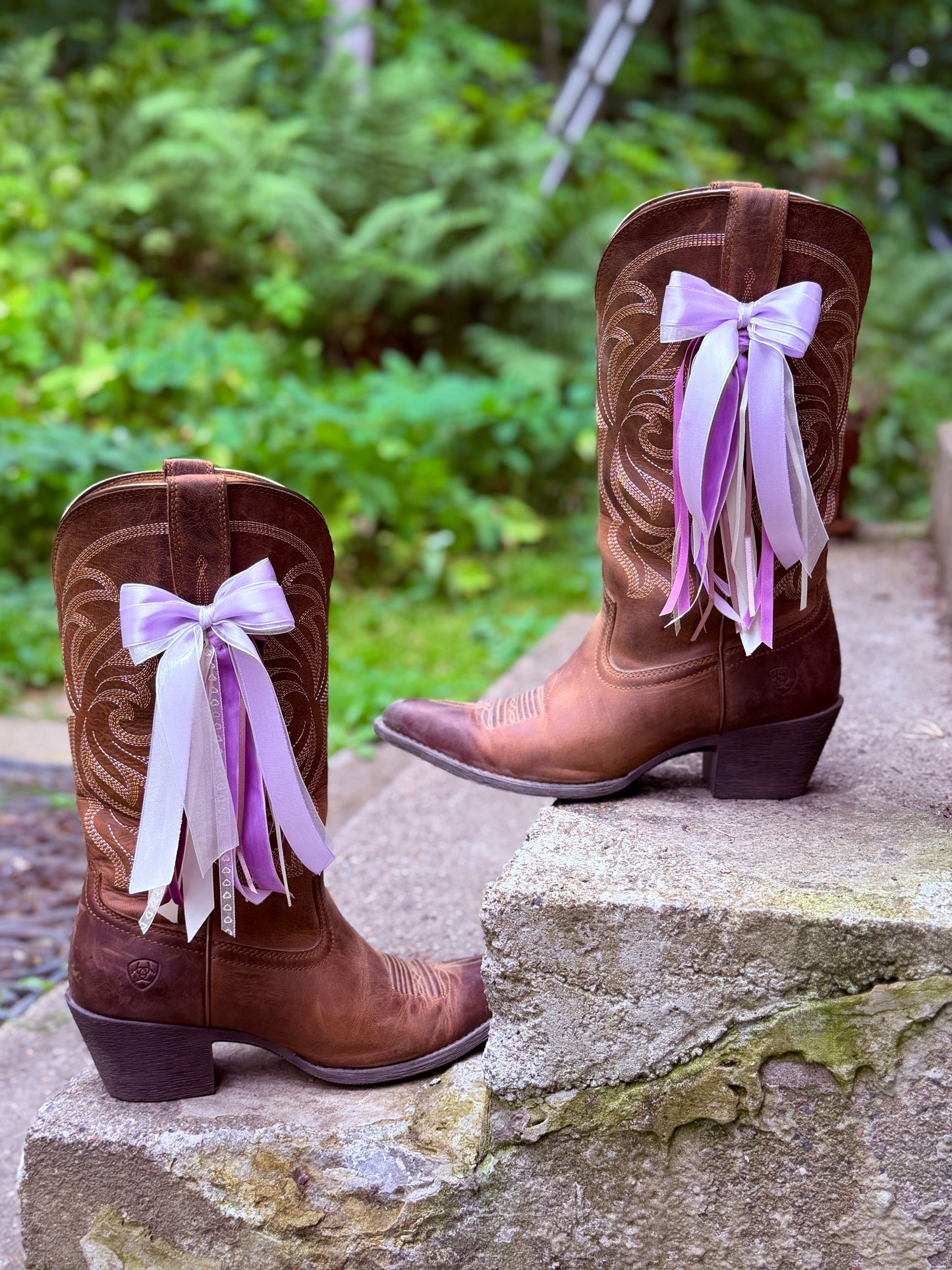 Lila Boot Bow