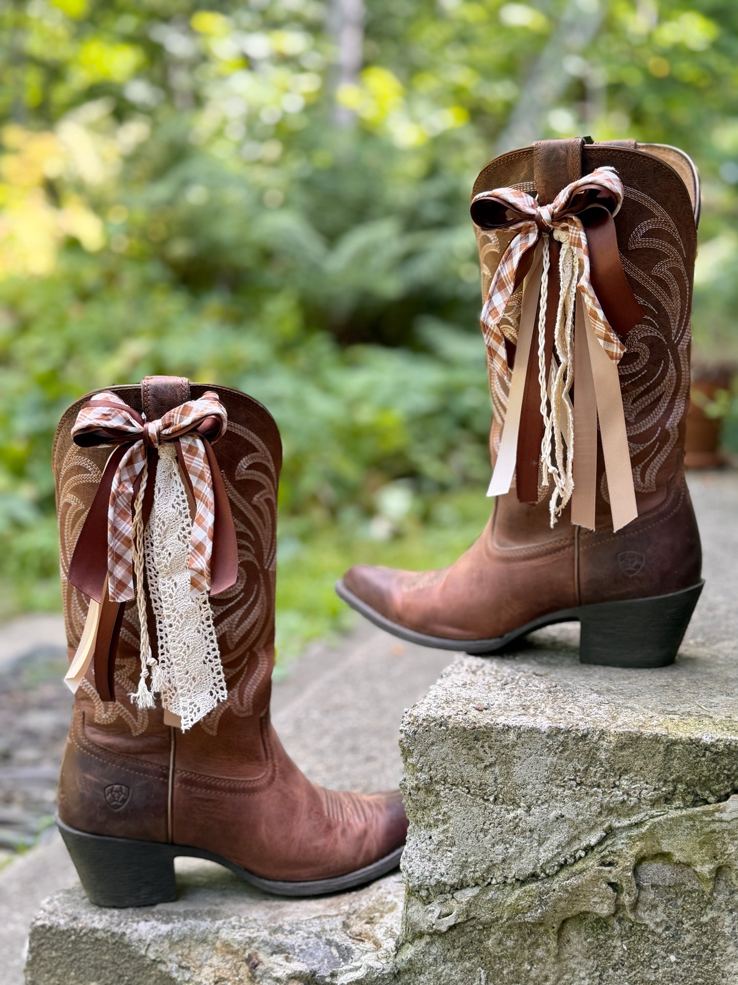 Vintage Boot Bow