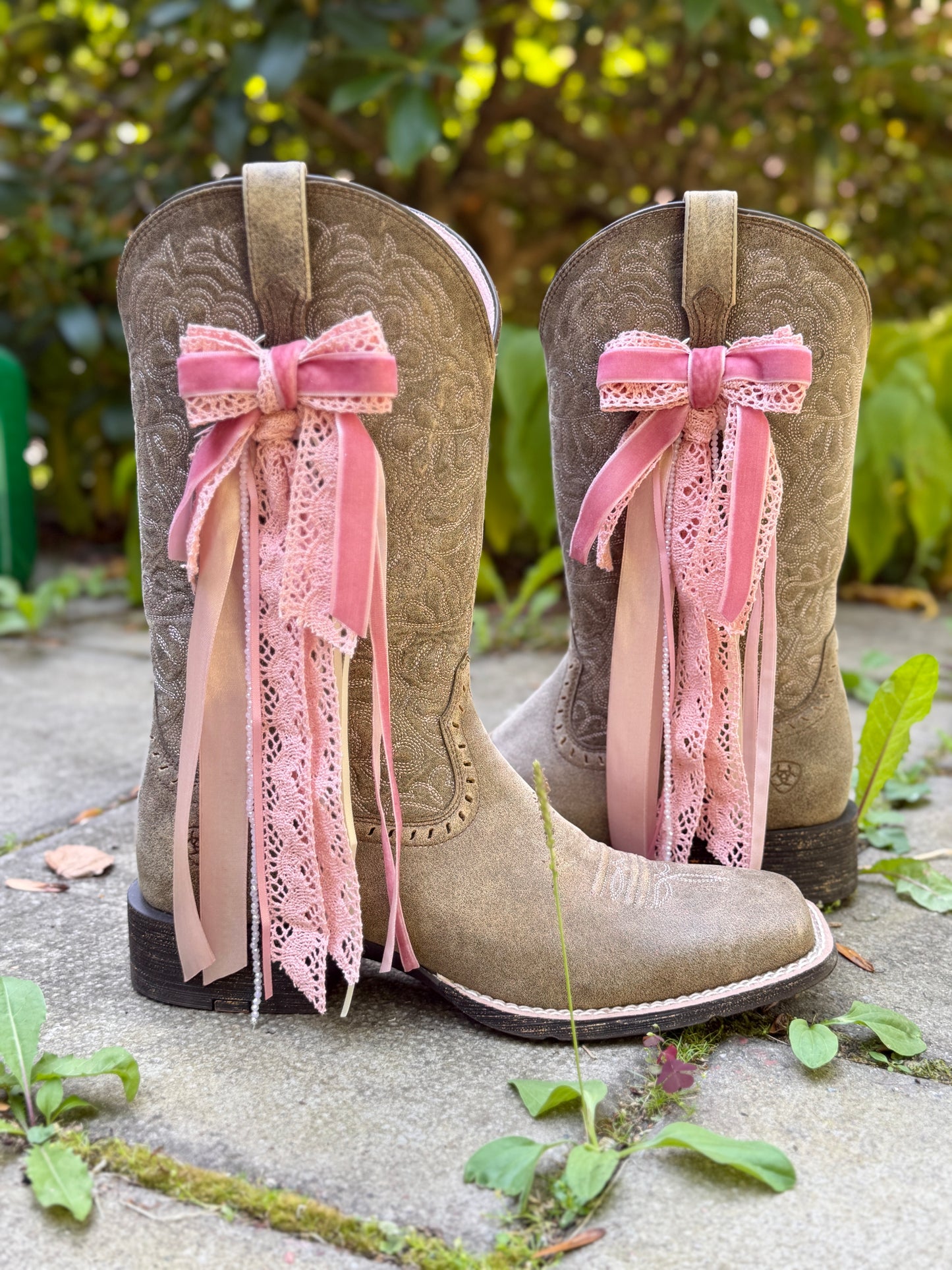 Rosa Boot Bows