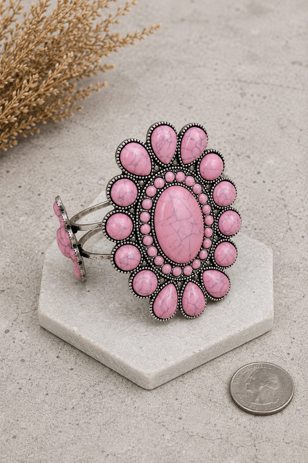 Westernarmband med rosa stenar